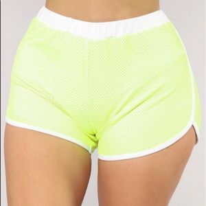 ⚡️Penelope Shorts Neon Yellow